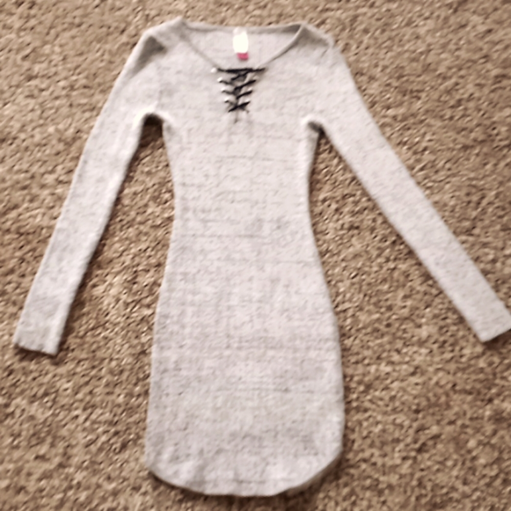 Gray long-sleeve dress